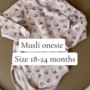 Long-Sleeve Floral Muslin Onesie - Light Pink